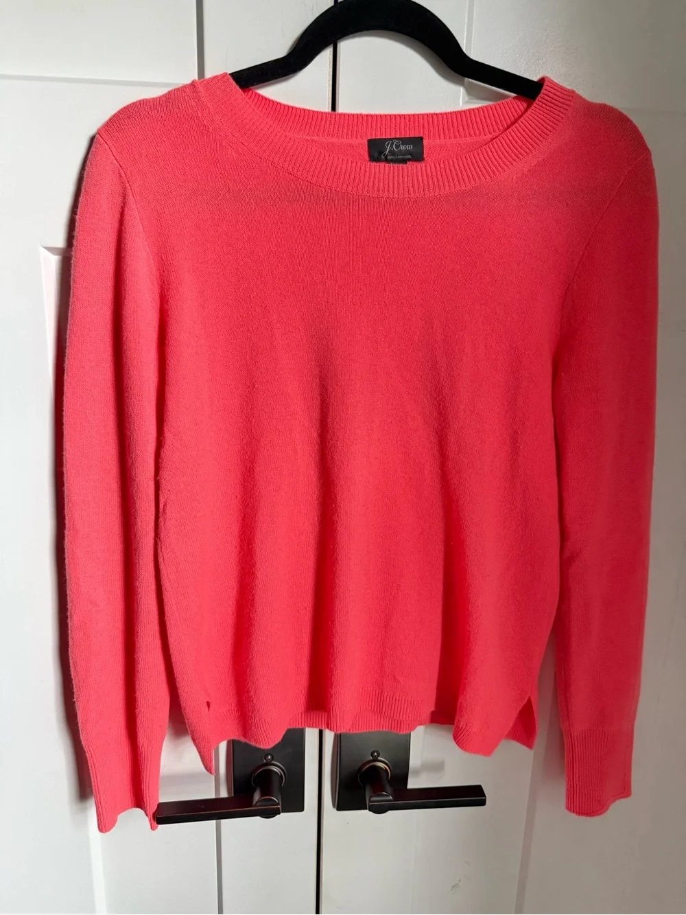 J. Crew 100% Cashmere Coral Crewneck Sweater size Small. EUC.
